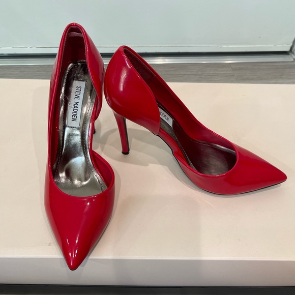 Steve Madden Red Patent Leather Pumps size 8.5 - Picture 4 of 6